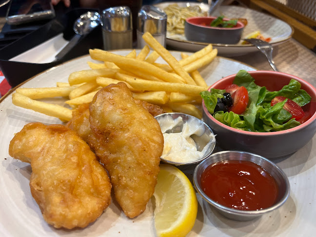 Hot Tomato Bistro - Hospitality and gastronomy