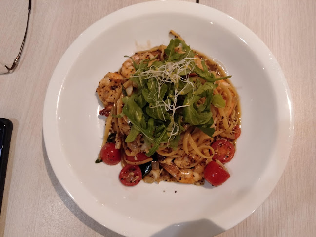 Opinii despre Cedele Bakery Kitchen - Parkway Parade în Singapore - Hospitality and gastronomy