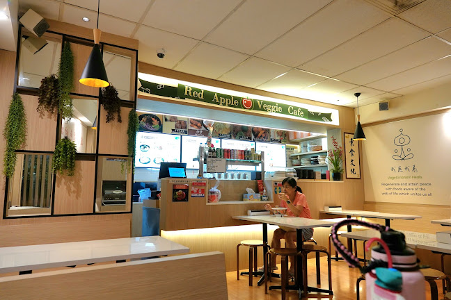 Red Apple Veggie Cafe - Hospitality and gastronomy