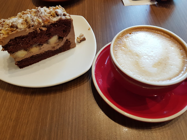 1 Vista Exchange Green, #01-18/19 The Star Vista, Singapore 138617