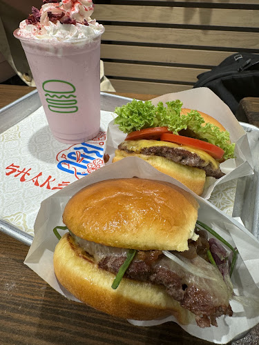 Shake Shack Jewel Changi - Singapore