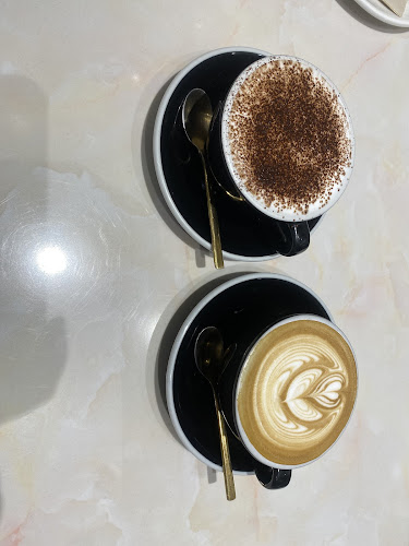 Comentarii opinii despre Pazzion Café