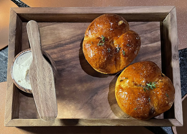 QIN Restaurant & Bar