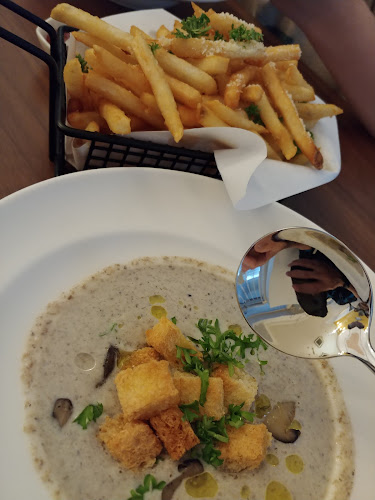 165 Tyrwhitt Rd, #01-03 Mercure Tyrwhitt, Singapore 207569