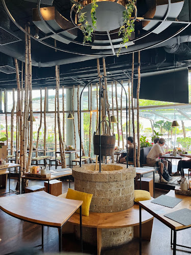 Comentarii opinii despre SERVUS German Burger Grill | VIVOCITY