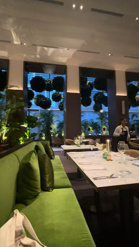 FYSH at EDITION - Singapore