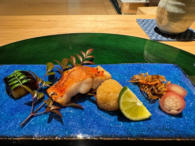 Maetomo Japanese cuisine Kaiseki & Sushi - Hospitality and gastronomy