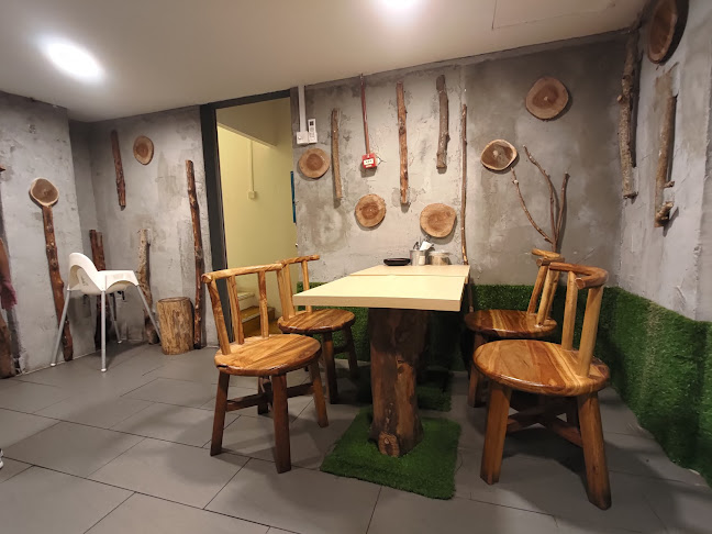 K-Chicken - Hospitality and gastronomy