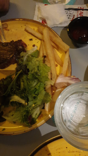 Privé Paragon - Singapore