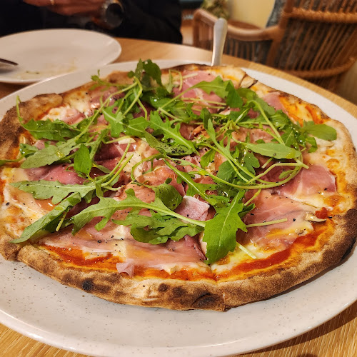 Mikey's Taverna - Hospitality and gastronomy