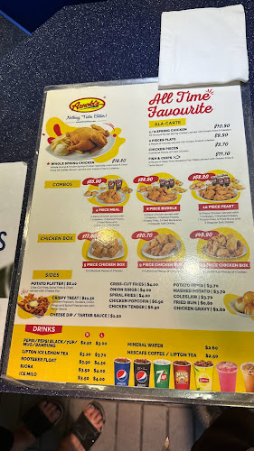 Comentarii opinii despre Arnold's Fried Chicken Main Branch