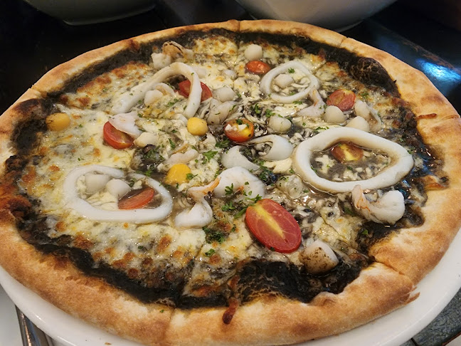 26/26B Lor Mambong, Singapore 277685