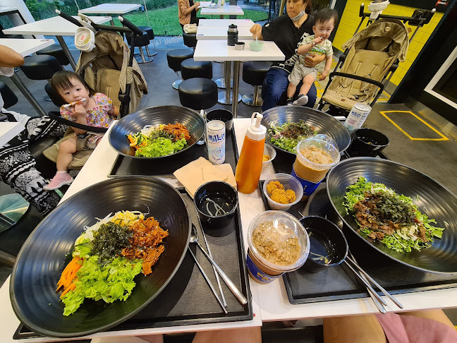 Comentarii opinii despre Paik's Coffee @ Mapletree Business City