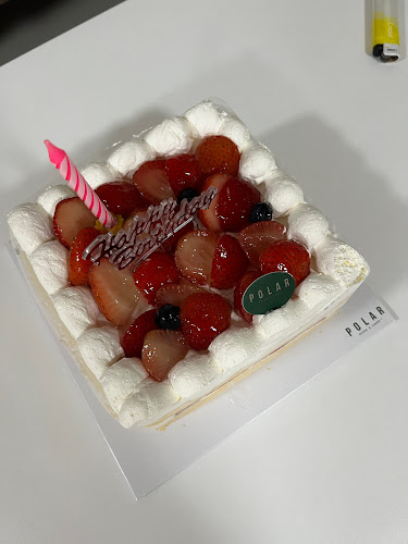 Polar Puffs & Cakes | Causeway Point - Singapore