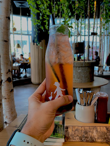 SERVUS German Burger Grill | VIVOCITY - Singapore