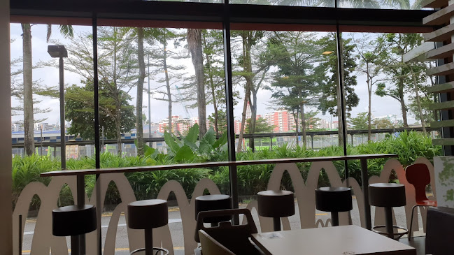 120 Pasir Ris Central, #01-12 Sports Centre, Singapore 519640