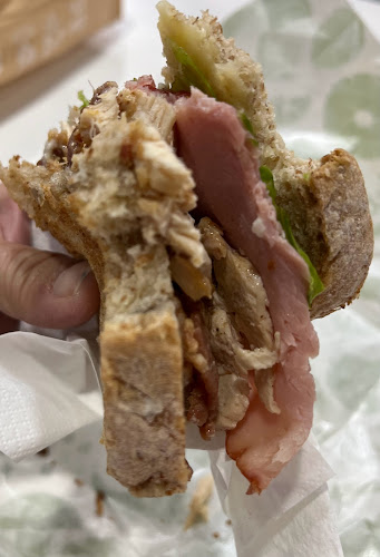 Cedele Bakery Cafe - Guoco Tower - Hospitality and gastronomy