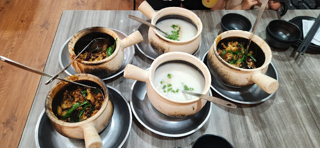 NO.5 Bukit Timah Live Bull Frog Claypot Porridge
