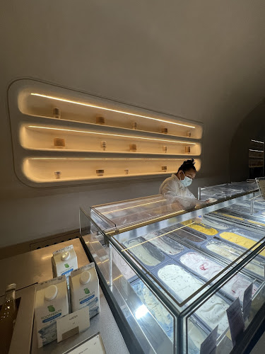 Birds of Paradise Gelato Boutique (Craig) - Singapore