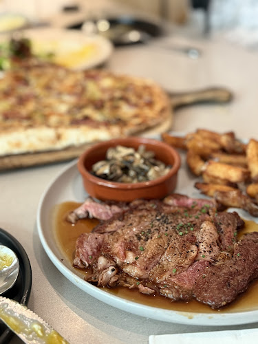 Opinii despre MERCI MARCEL TIONG BAHRU în Singapore - Hospitality and gastronomy