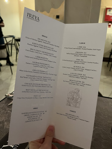 Comentarii opinii despre FREYA Modern Mediterranean