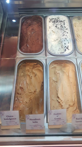 Jinora (Açai bowl & Gelato)