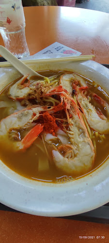 Loyang Way Big Prawn Noodles - Singapore