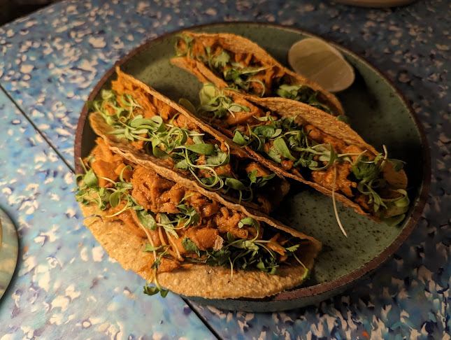 Comentarii opinii despre Analogue