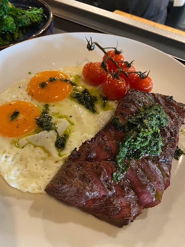 Comentarii opinii despre Fat Belly Steakhouse