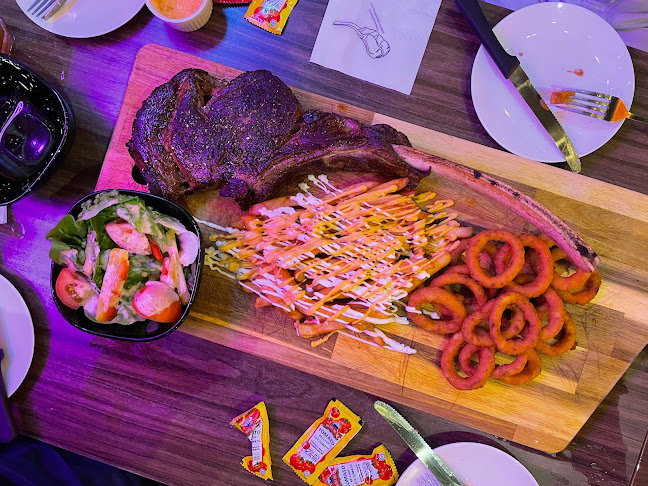 Tomahawk King: Steakhouse and Grill (Steak & Japanese Yakiniku) - Hospitality and gastronomy