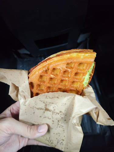 Garden Pastry & Cake 嘉頓 - Singapore