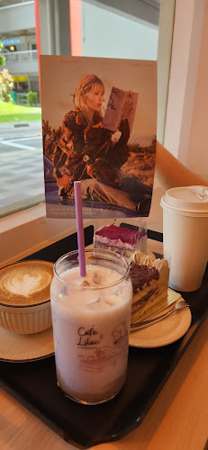 Opinii despre Cafe Lilac by Whisking Bakes în Singapore - Hospitality and gastronomy
