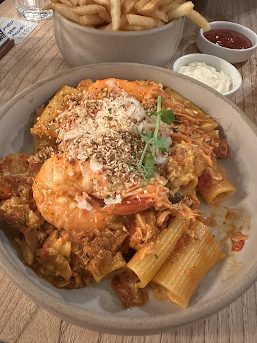 48 Lor Mambong, Singapore 277699