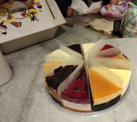 Cat & the Fiddle Cakes - City Square Mall - Singapore