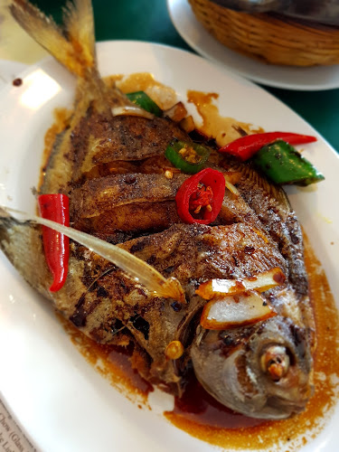 Comentarii opinii despre Ivins Peranakan Restaurant @ Binjai Park