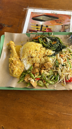 Aunty Rosie Urban Padang - Singapore