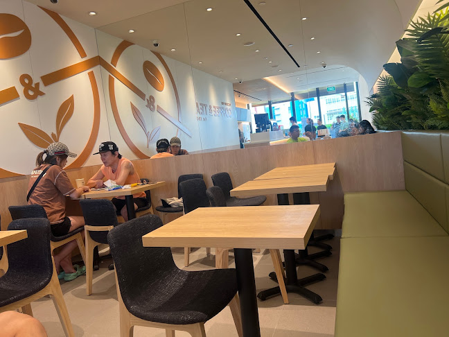 Coffee Bean and Tea Leaf (Komo Shoppes) - Hospitality and gastronomy