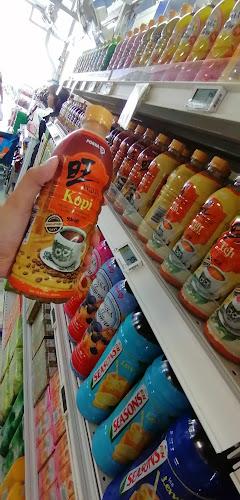 Kallang Estate Market - Singapore