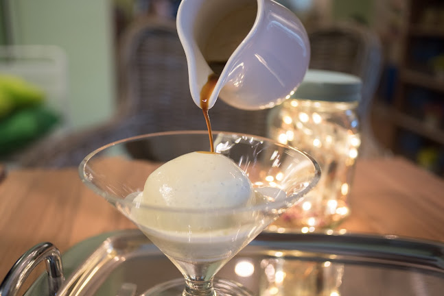 Sweet Garden Dining Cafe - Hospitality and gastronomy