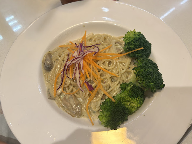 Opinii despre Red Apple Veggie Cafe în Singapore - Hospitality and gastronomy