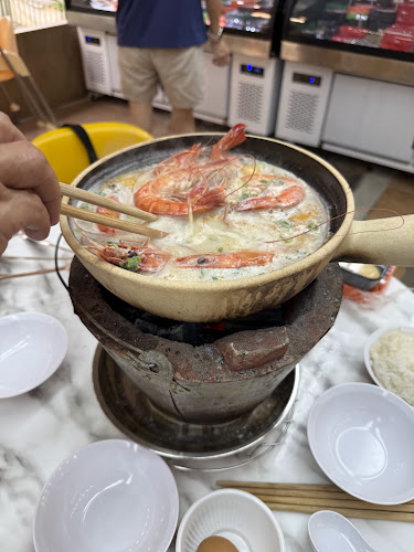 Shun De Seafood Porridge Claypot - Geylang East
