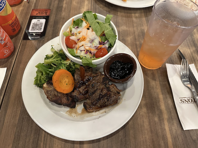 Opinii despre Astons Specialities în Singapore - Hospitality and gastronomy