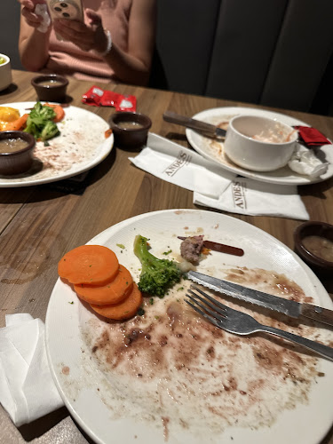 ANDES by Astons @ Woodsquare - Hospitality and gastronomy