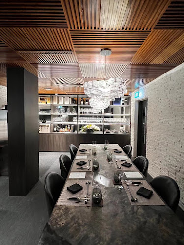 IRU DEN - Hospitality and gastronomy