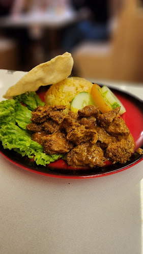 Red Apple Veggie Cafe - Singapore