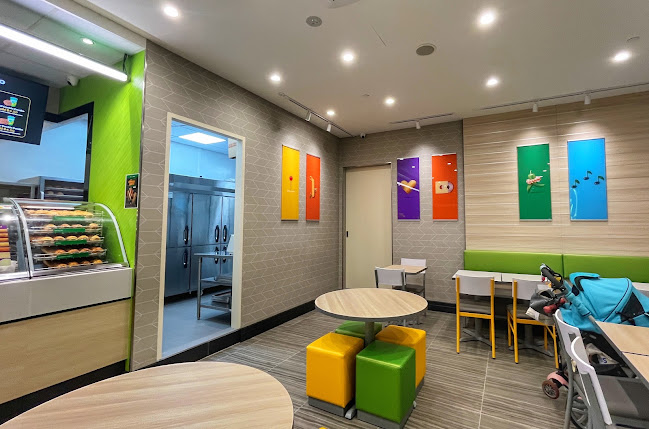 Subway - Hospitality and gastronomy