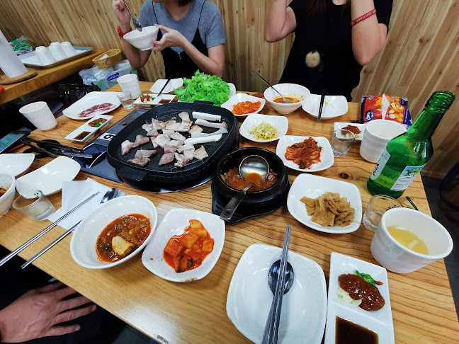 380 Jln Besar, #01-02, Singapore 209000