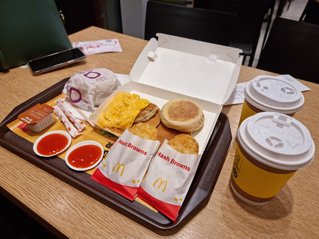 McDonald's Punggol Oasis - Hospitality and gastronomy