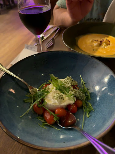 Comentarii opinii despre Opus Bar and Grill