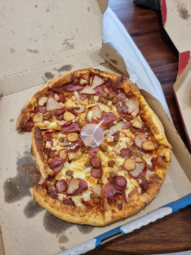 Opinii despre Domino's Pizza în Singapore - Hospitality and gastronomy